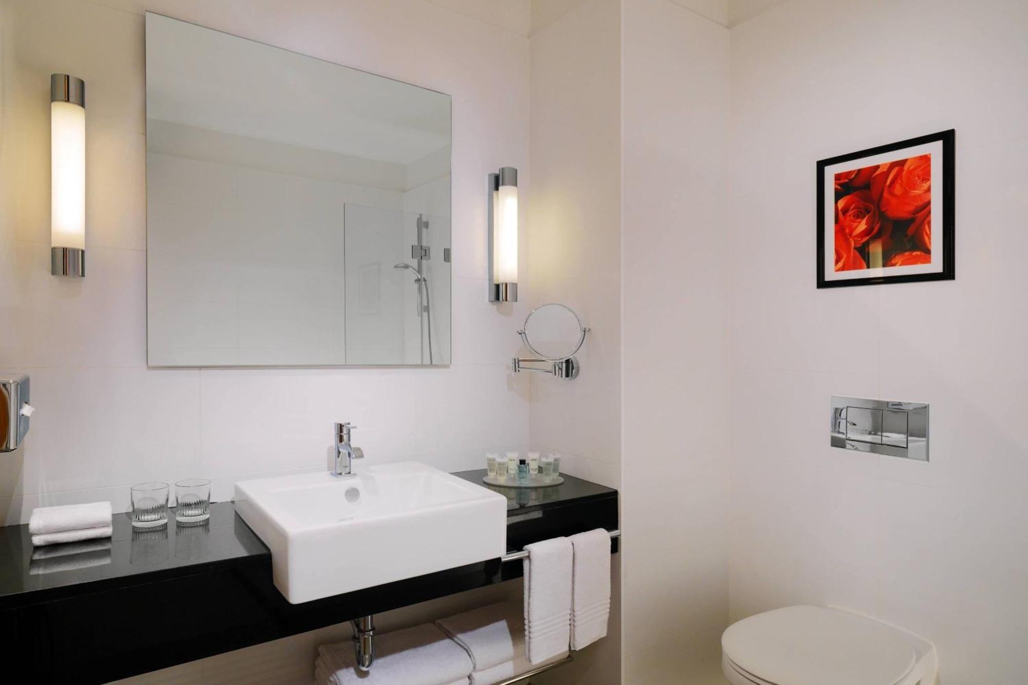 Deluxe Grand Room with Two Double Beds
