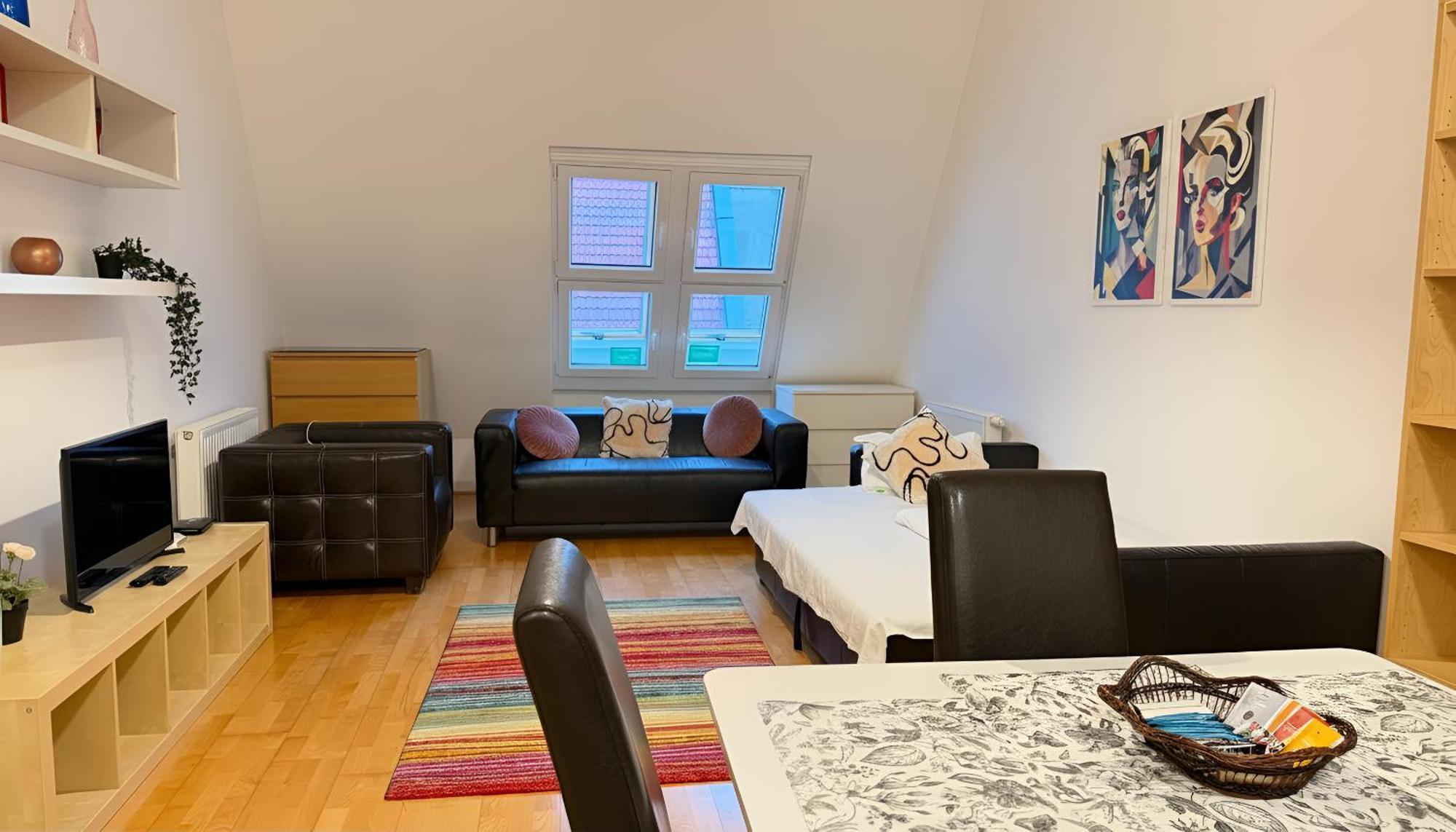 Deluxe Two-Bedroom Apartment