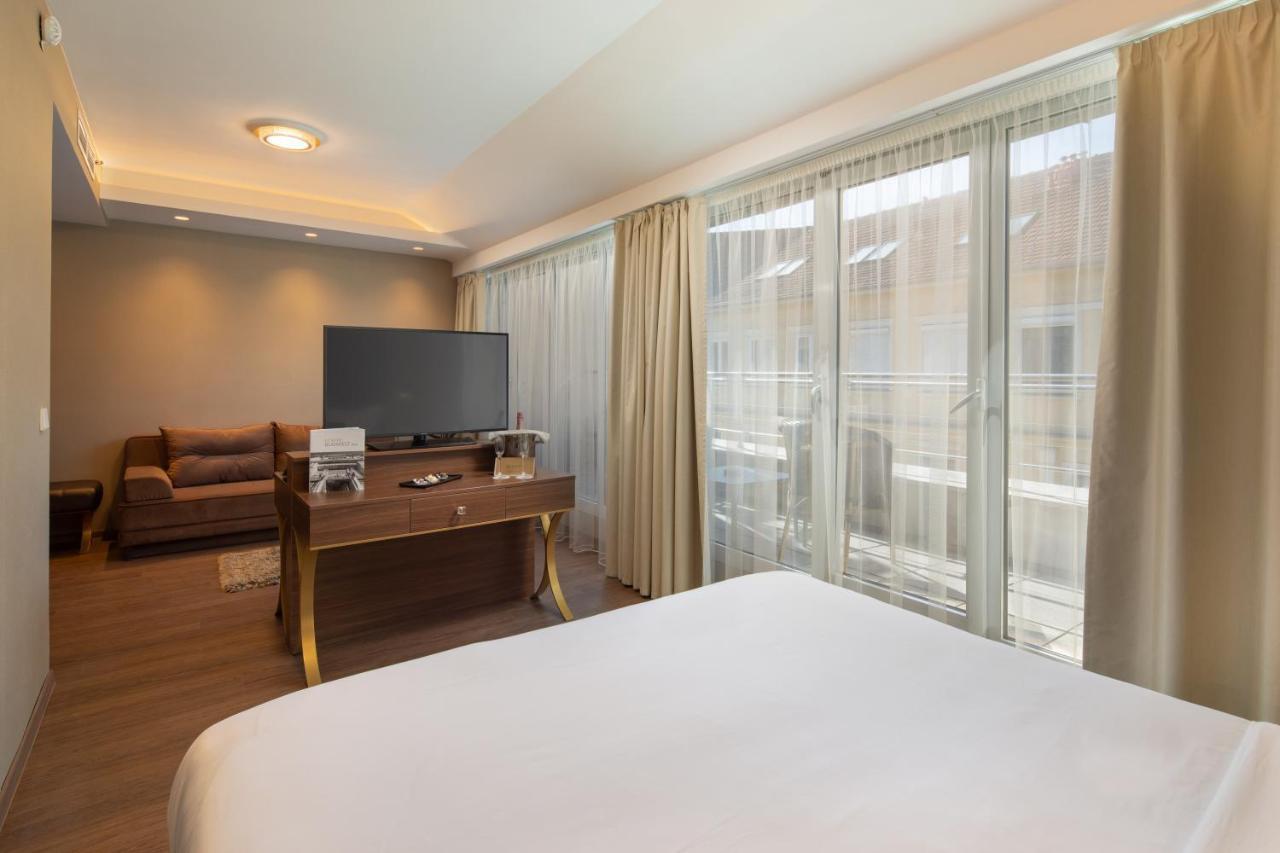 Junior Suite Balcony