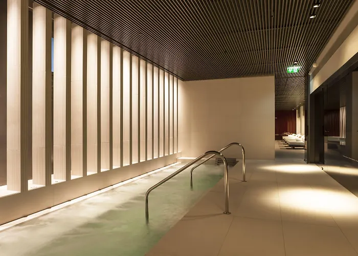 Kozmo Hotel Suites & Spa - Small Luxury Hotels Of The World Budapest